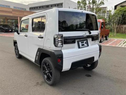 Daihatsu Taft