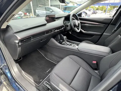 Mazda MAZDA3 Sedan