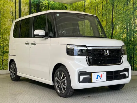 Honda N-BOX Custom