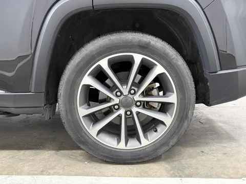 Jeep Grand Commander