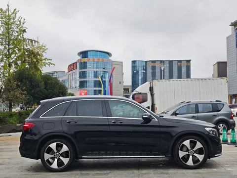 Mercedes-Benz Mercedes-Benz GLC