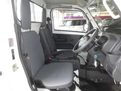 Nissan Clipper Truck