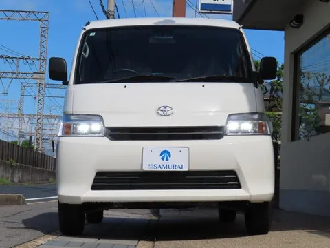 Toyota TownAce Van