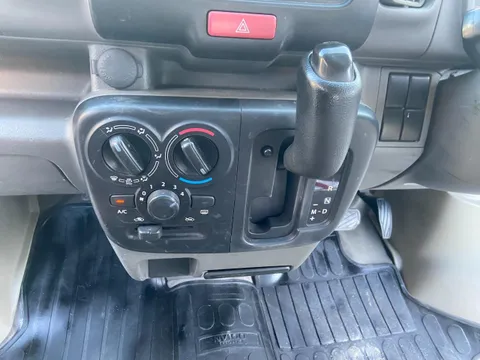 Nissan Clipper