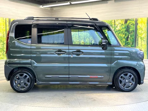 Suzuki Spacia Gear
