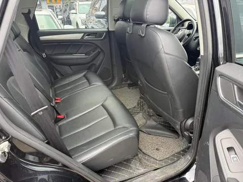 Roewe RX5