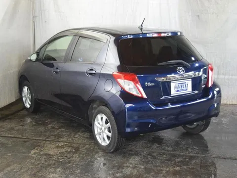 Toyota Yaris (Vitz)