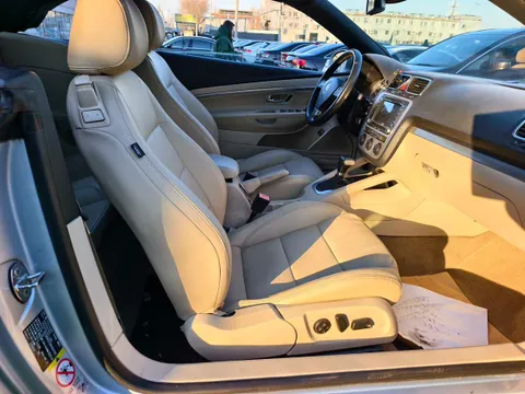 Volkswagen Eos