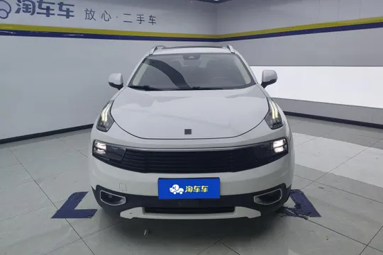 Lynk & Co 01