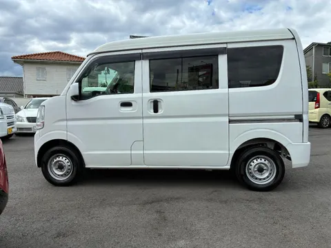 Nissan Clipper