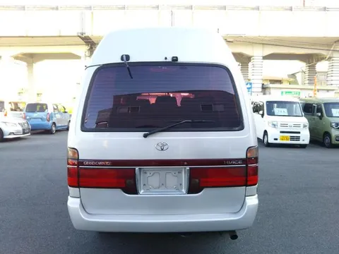 Toyota HiAce Wagon