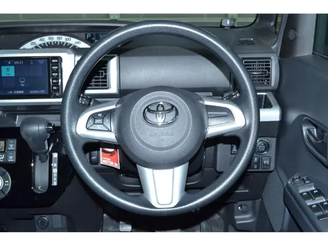Toyota Pixis Mega