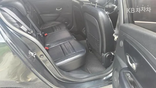 Renault SM3