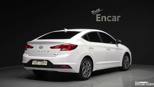 Hyundai Elantra (Avante)