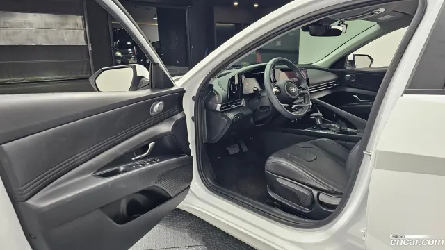 Hyundai Elantra (Avante)