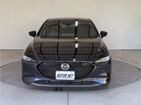 Mazda MAZDA3 Fastback