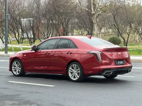 Cadillac CT4
