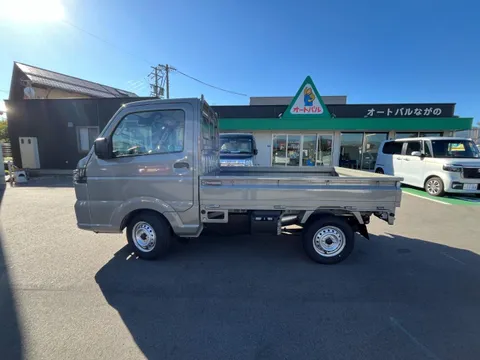 Nissan Clipper Truck