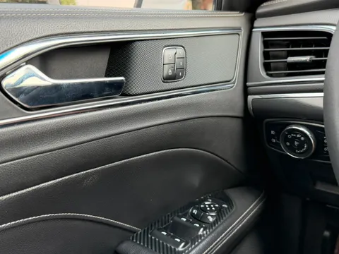 Ford Taurus