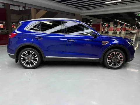 Hongqi HS5