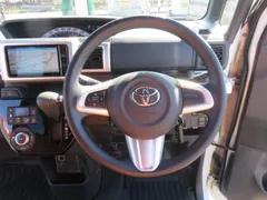 Toyota Pixis Mega