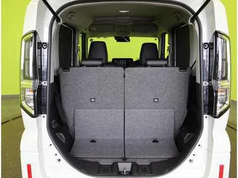 Suzuki Spacia Custom