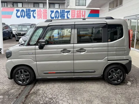 Suzuki Spacia Gear