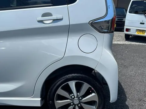 Mitsubishi eK Custom