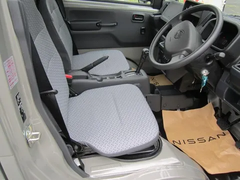 Nissan Clipper Truck