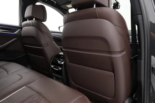 BMW BMW