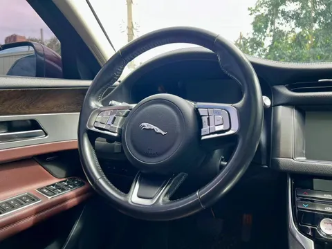 Jaguar XFL