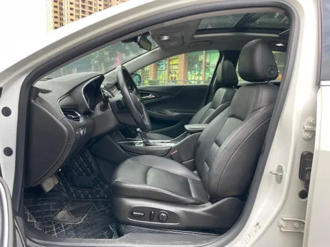 Chevrolet Malibu XL