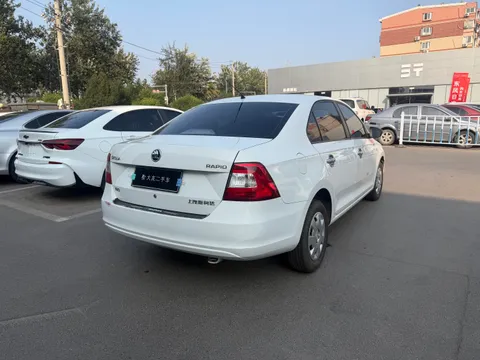 Skoda Rapid