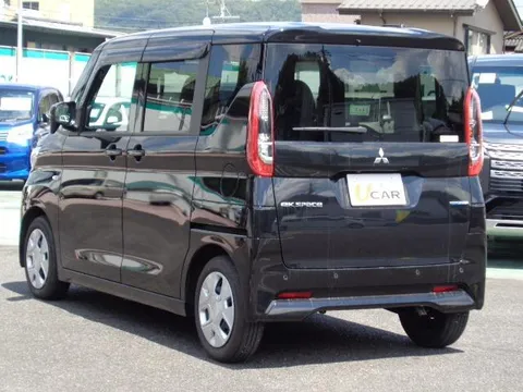 Mitsubishi eK Space