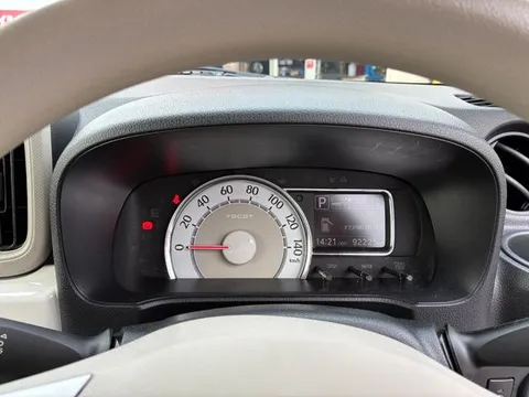 Daihatsu Mira Tocot