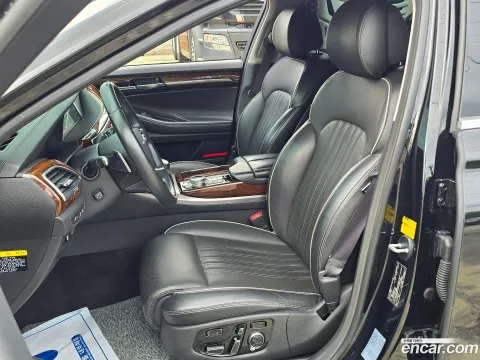 Genesis G90 (EQ900)