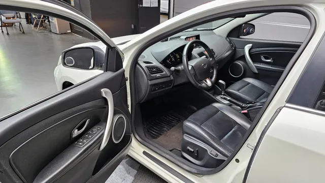 Renault SM3