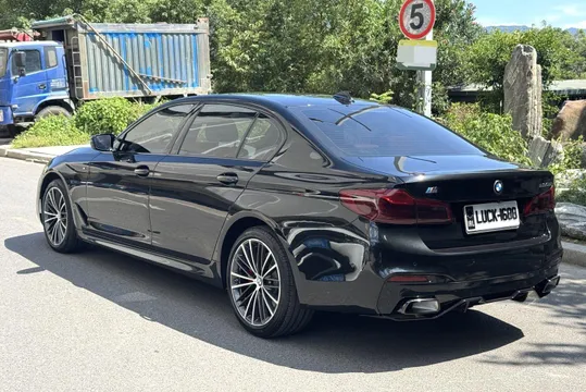 BMW 5-Series