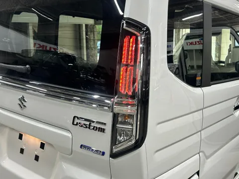 Suzuki Spacia Custom