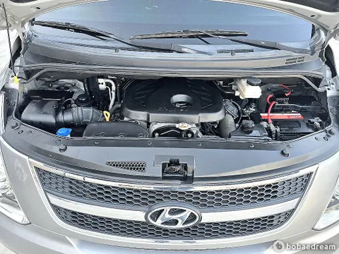 Hyundai Grand Starex