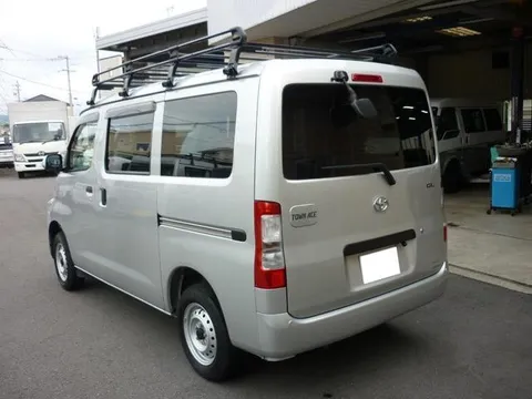 Toyota TownAce Van