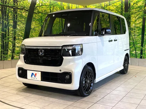 Honda N-BOX Custom
