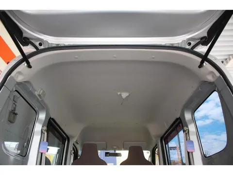 Mitsubishi Minicab Van