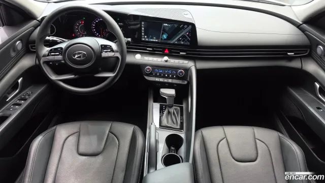 Hyundai Elantra (Avante)