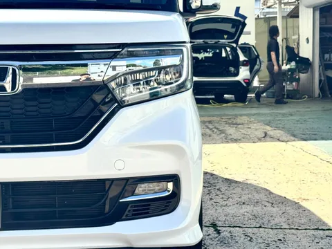 Honda N-BOX Custom