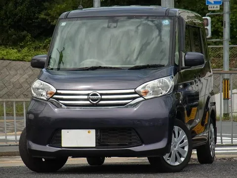 Nissan Dayz Roox