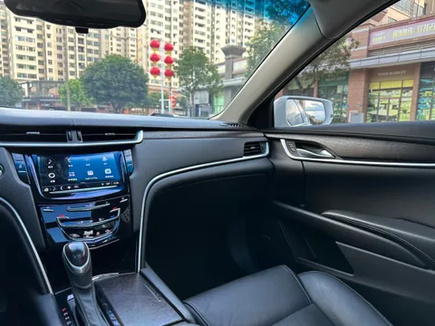 Cadillac XTS
