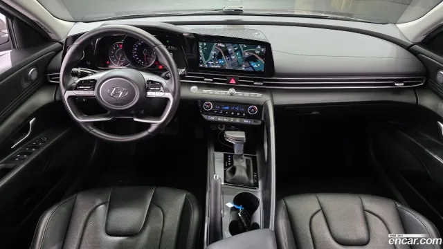 Hyundai Elantra (Avante)