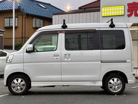 Daihatsu Atrai Wagon