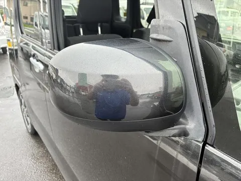 Toyota Pixis Mega